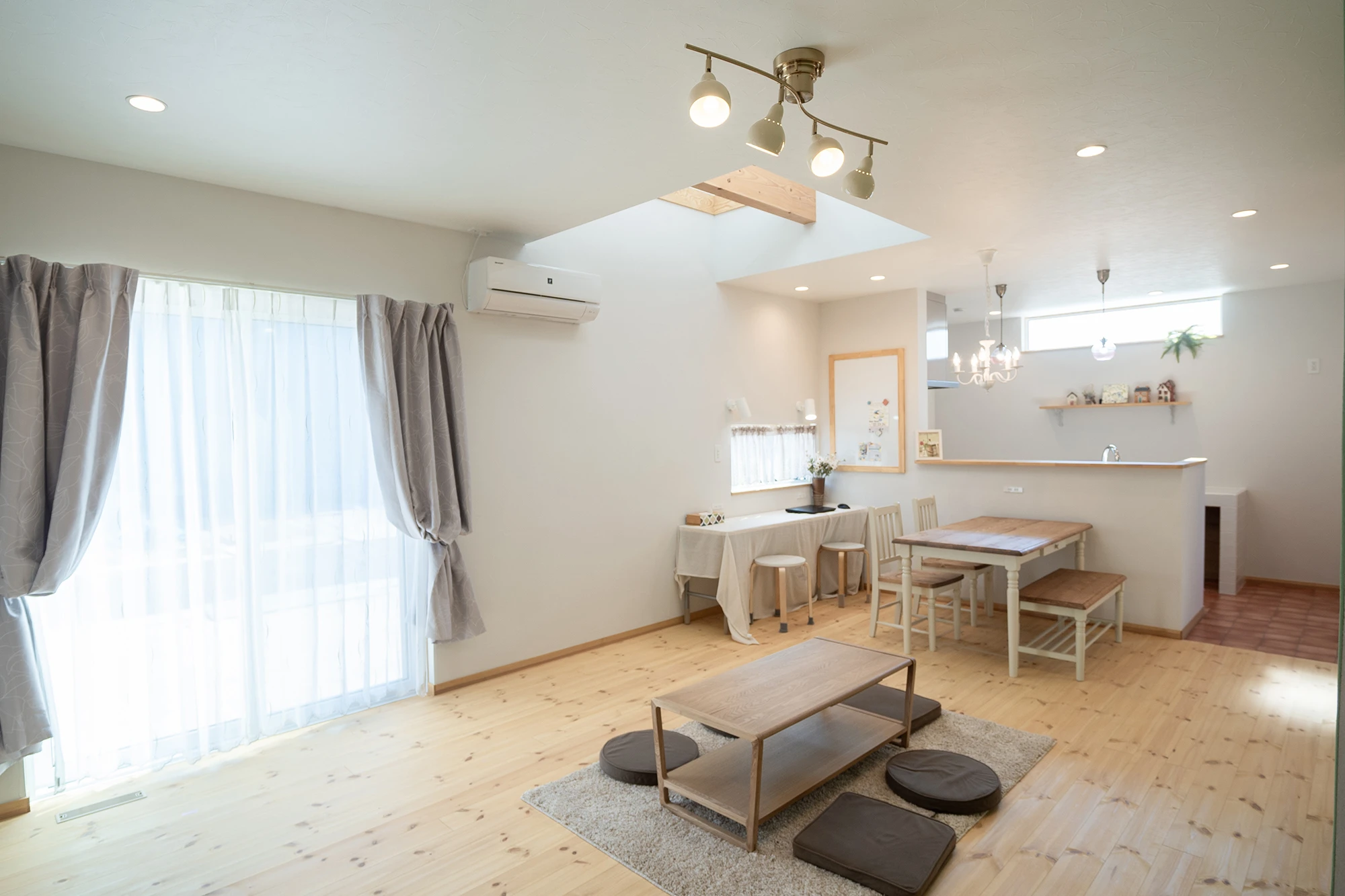 心地よい光と風が通る、北欧風の住まいをあなたに